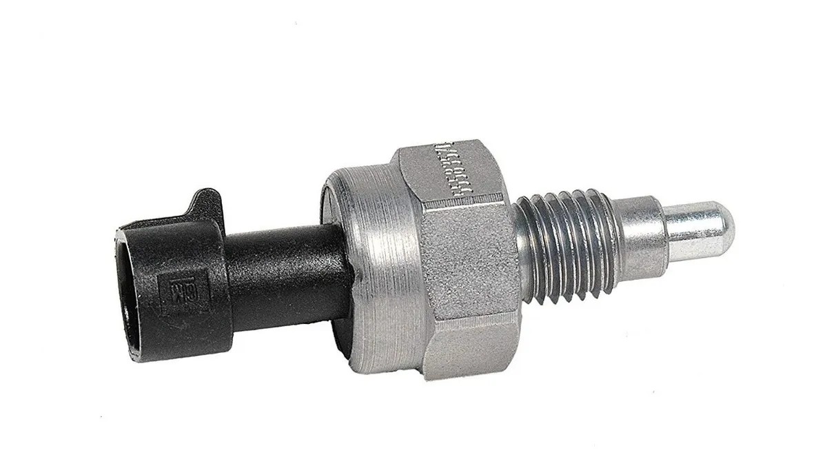 Interruptor Luz Reversa Tornado/Sonic/Trax