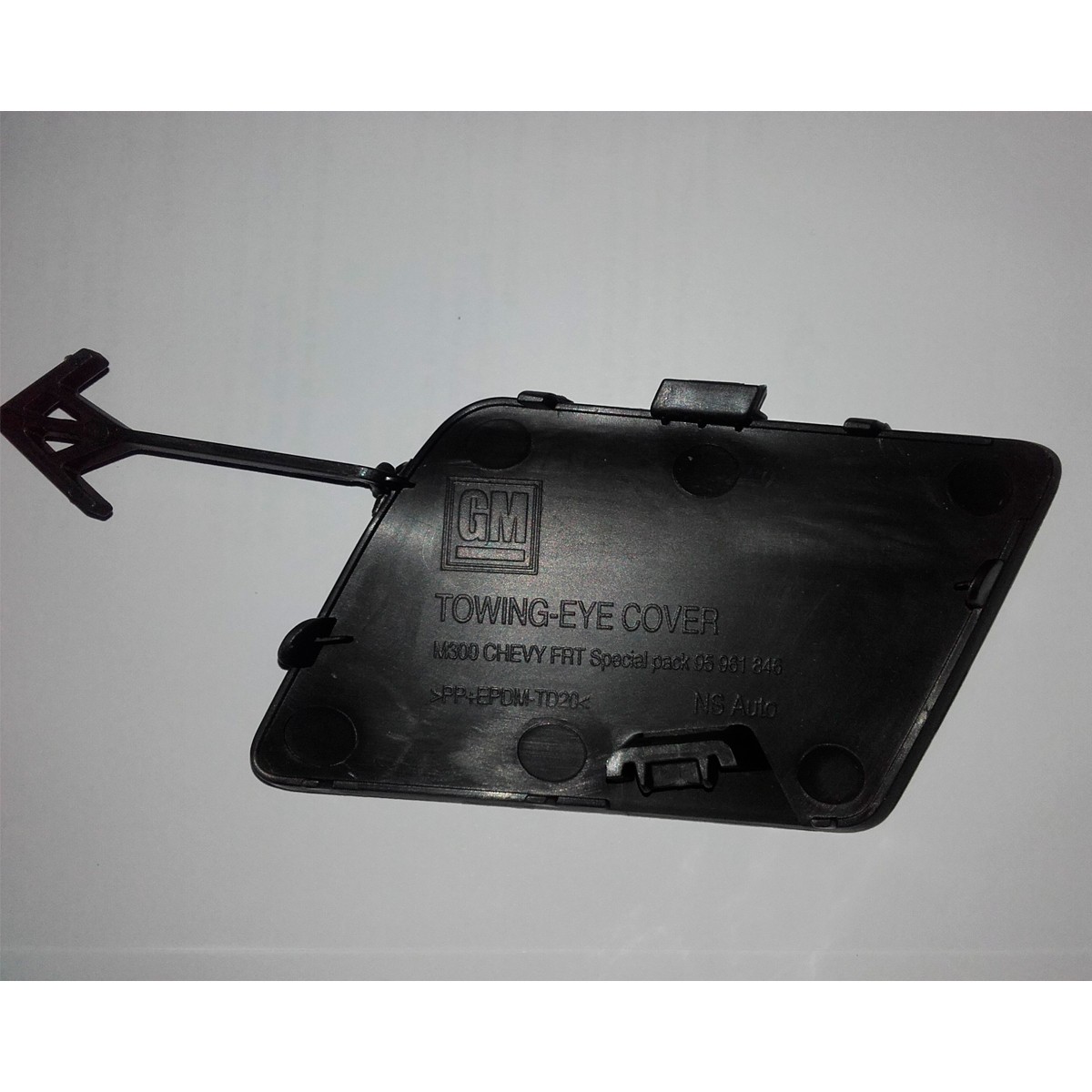 Cubierta Orificio Ojo Remolque Spark 2011-2012